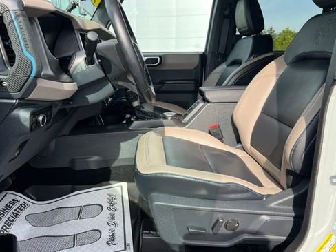 Used 2024 Ford Bronco Wildtrak AWD/4WD image 19