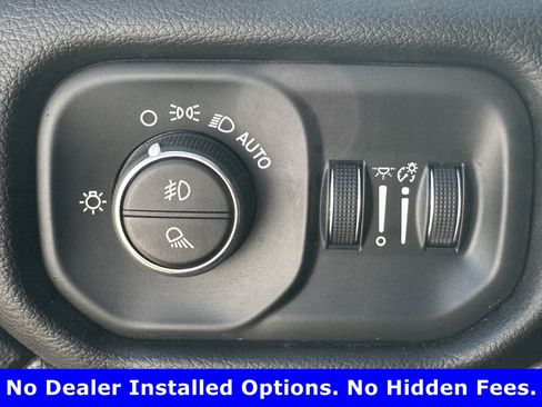 Used 2025 RAM 2500 Laramie AWD/4WD image 21