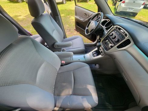 Used 2006 Toyota Highlander 2WD V6 image 11