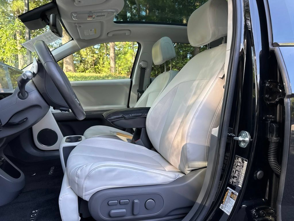 Used 2024 Hyundai Ioniq 5 Limited RWD image 9