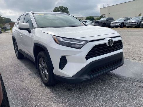 Used 2024 Toyota RAV4 XLE w/ Convenience Package FWD image 1