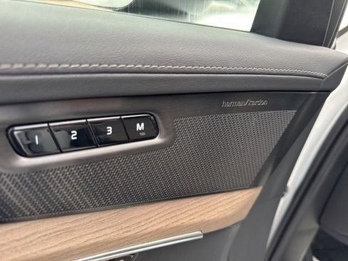 Used 2025 Volvo XC90 B5 Plus image 10