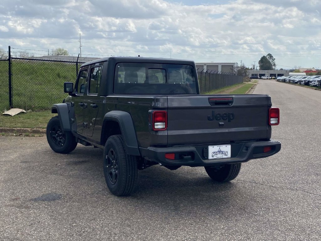 New 2026 Jeep Gladiator Sport AWD/4WD image 4