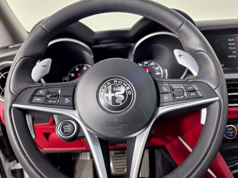 Used 2019 Alfa Romeo Stelvio Sport w/ Quick Order Package 22J Sport AWD/4WD image 19