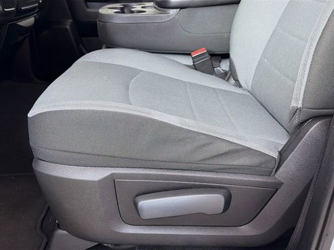 Used 2022 RAM 1500 Classic SLT image 21