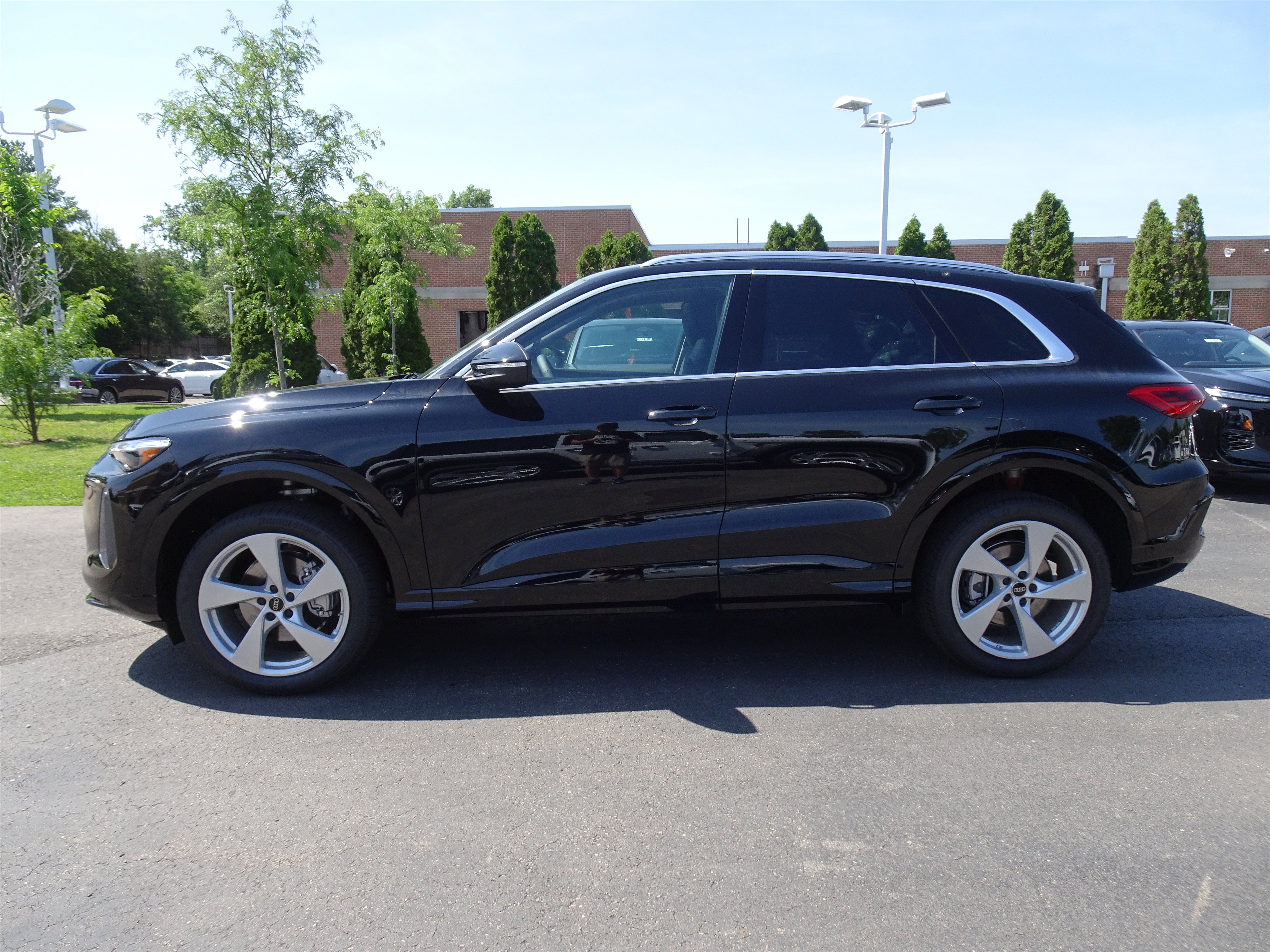 New 2026 Audi Q5 Premium Plus AWD/4WD image 2