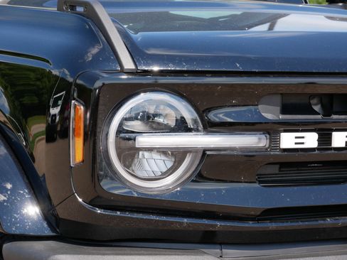 Used 2026 Ford Bronco Outer Banks AWD/4WD image 16