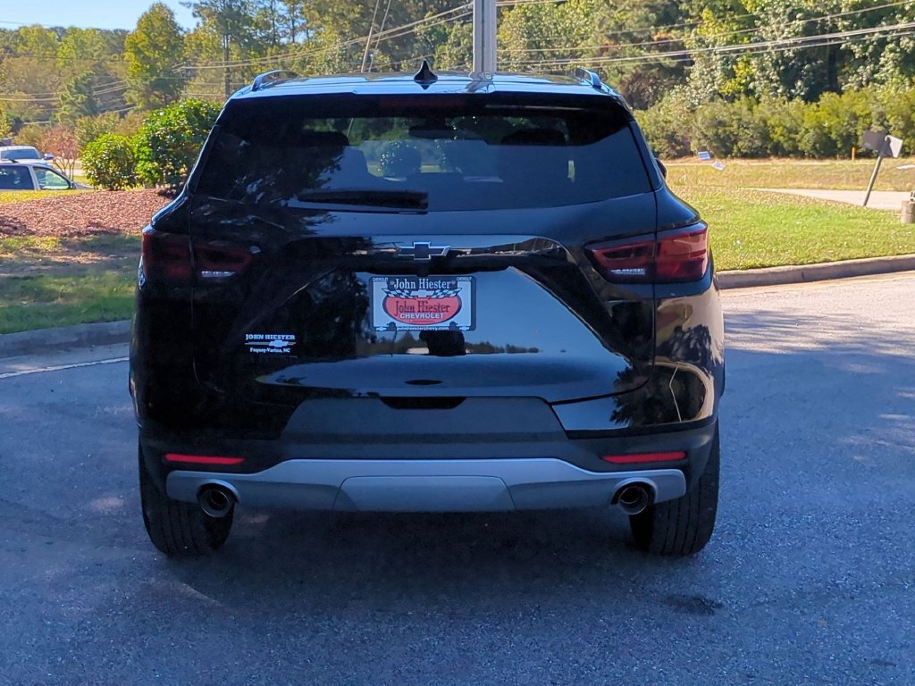 New 2026 Chevrolet Blazer LT w/ Midnight/Sport Edition FWD image 6