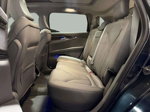 Certified 2023 Lincoln Nautilus Reserve image 24