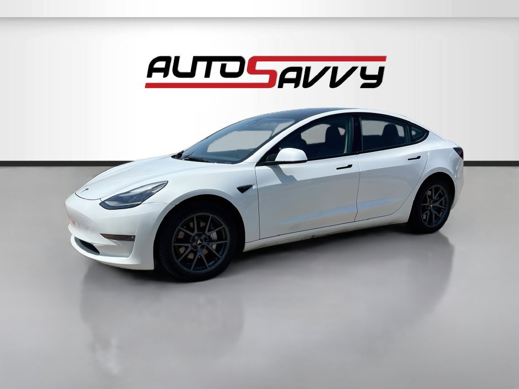 Used 2023 Tesla Model 3 Standard Range RWD image 3
