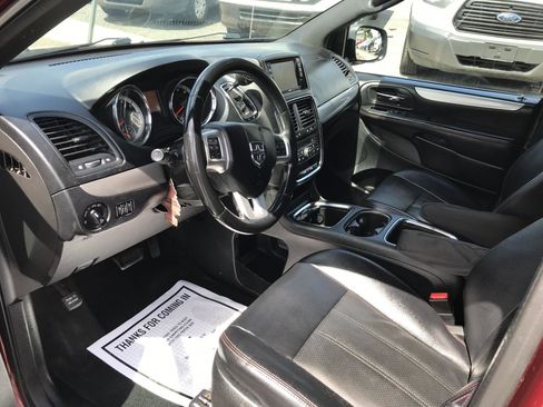Used 2017 Dodge Grand Caravan GT FWD image 8