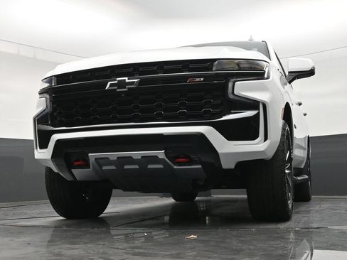 Used 2023 Chevrolet Tahoe Z71 w/ Luxury Package AWD/4WD image 27