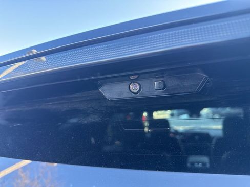 New 2026 Chevrolet Traverse LT w/ Midnight/Sport Edition image 11