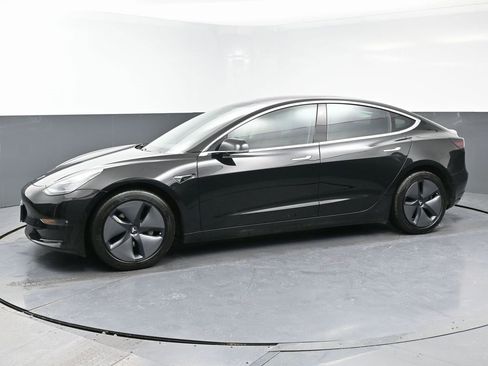 Used 2018 Tesla Model 3 Long Range image 5