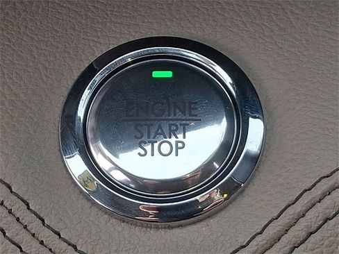 Used 2024 Lincoln Navigator Premiere image 25