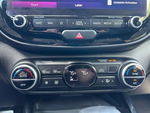 Used 2024 Kia Soul GT-Line w/ GT-Line Technology Package FWD image 21