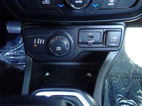 Used 2021 Jeep Renegade Sport image 21