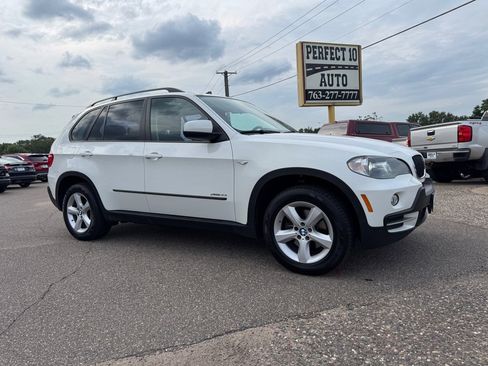 Used 2010 BMW X5 xDrive30i image 2