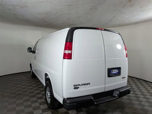 New 2026 GMC Savana 2500 RWD image 4