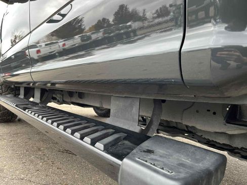 Used 2021 Ford F250 Lariat image 11