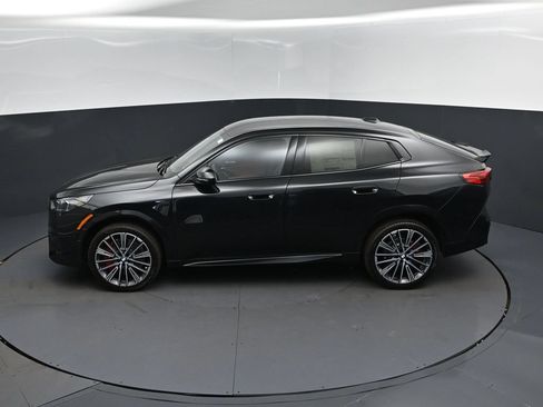 New 2026 BMW X2 xDrive28i w/ Technology Package AWD/4WD image 32