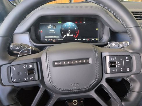 New 2026 Land Rover Defender 110 AWD/4WD image 18
