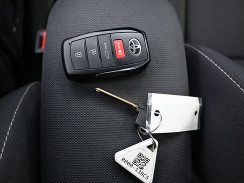 Used 2025 Toyota Corolla LE w/ LE Premium Package FWD image 21