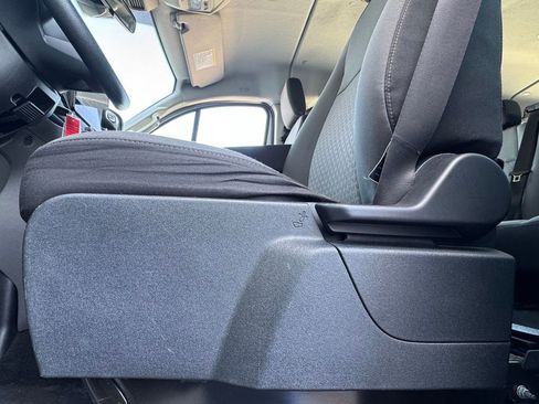 Used 2022 Ford Transit 350 XLT image 17