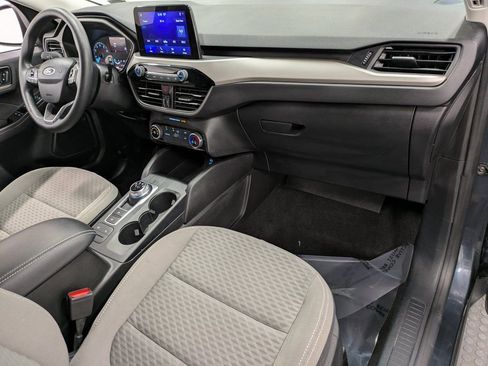 Used 2022 Ford Escape SE image 29