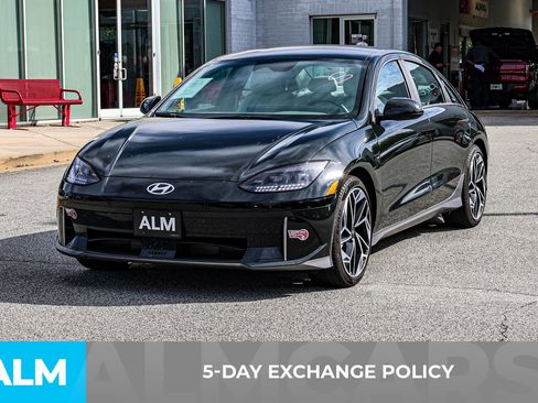 Used 2024 Hyundai Ioniq 6 SEL image 4