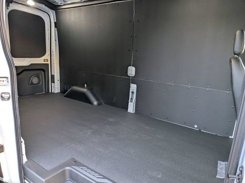 New 2026 Ford Transit 250 148 Medium Roof w/ Load Area Protection Package RWD image 31