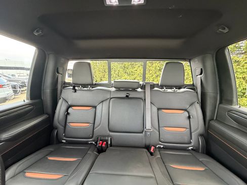 Used 2024 GMC Sierra 2500 AT4 w/ AT4 Preferred Package image 3