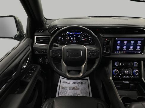 Used 2021 GMC Yukon XL Denali image 13