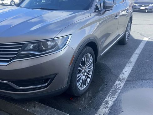 Used 2018 Lincoln MKX Reserve w/ Lincoln MKX Climate Package image 4