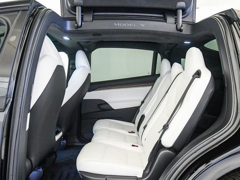 Used 2023 Tesla Model X AWD/4WD image 24