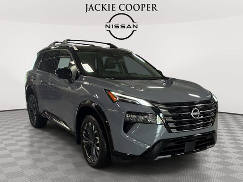 New 2026 Nissan Rogue Platinum AWD/4WD image 3