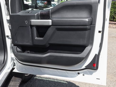 Used 2022 Ford F550 2WD SuperCab Super Duty image 49