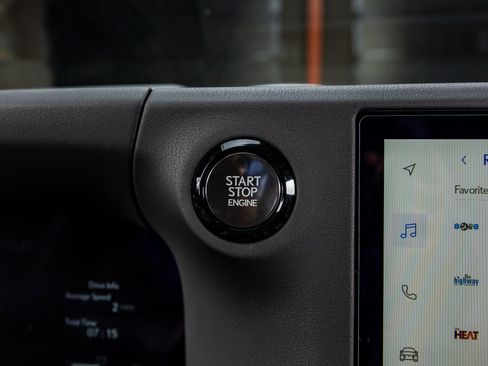 Used 2025 Lexus GX 550 w/ Cold Area Package image 23