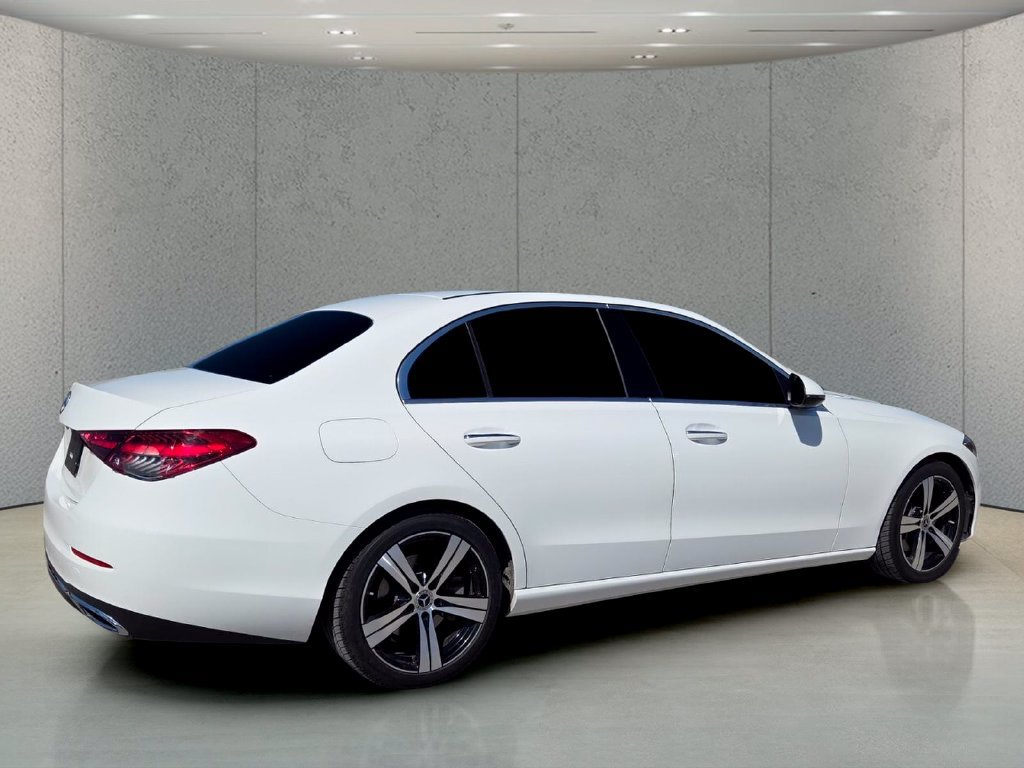 Used 2022 Mercedes-Benz C 300 Sedan image 5