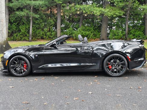 Used 2020 Chevrolet Camaro SS image 5