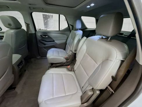Used 2020 Chevrolet Traverse Premier image 28