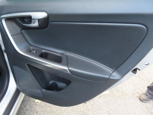 Used 2015 Volvo XC60 T5 Premier FWD image 13