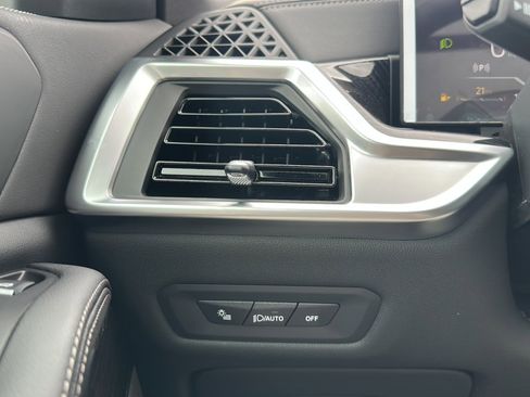 New 2026 BMW X5 xDrive40i w/ M Sport Package image 27