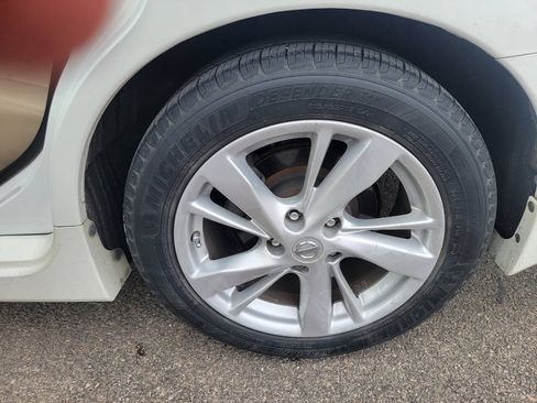 Used 2015 Nissan Altima 2.5 SL w/ Technology Package FWD image 32