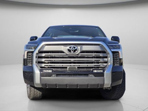 Used 2025 Toyota Tundra Limited AWD/4WD image 3