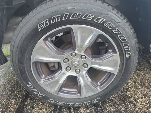 Used 2022 RAM 1500 Laramie w/ Sport Appearance Package AWD/4WD image 8