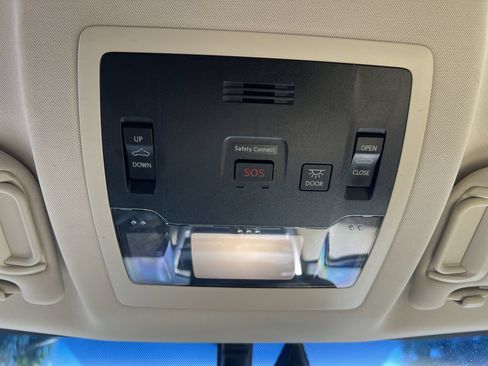 Used 2016 Lexus NX 200t AWD w/ Luxury Package image 29