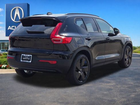 Used 2026 Volvo XC40 B5 Ultra w/ Climate Package AWD/4WD image 16