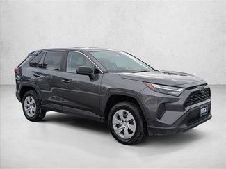 Used 2024 Toyota RAV4 LE video 4