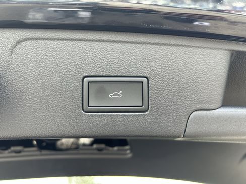 New 2026 Volkswagen Atlas Cross Sport SEL Premium R-Line image 25